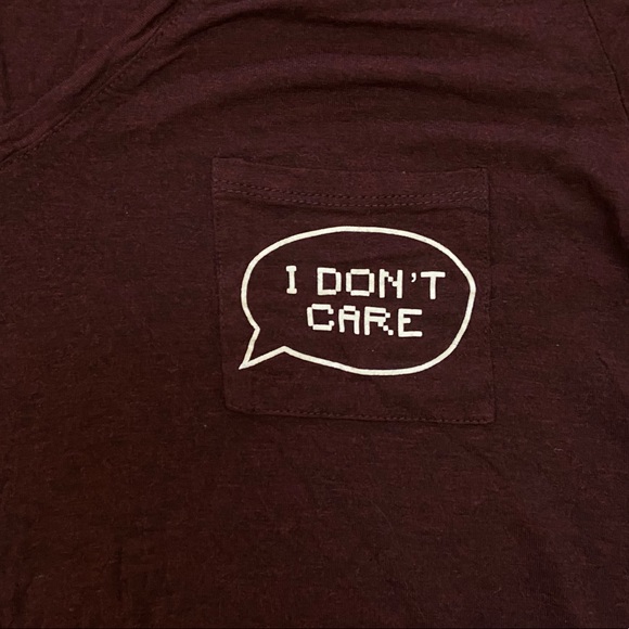 Burgundy Pocket Tee - Picture 2 of 4